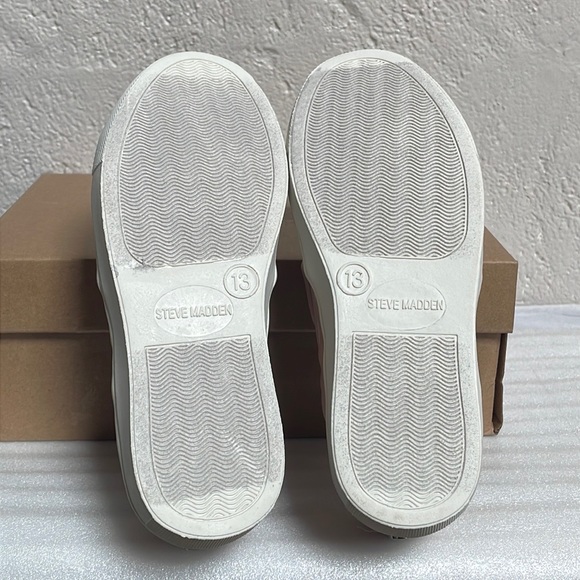 Steve Madden - Girls’ Slip On Sneakers - Picture 3 of 7